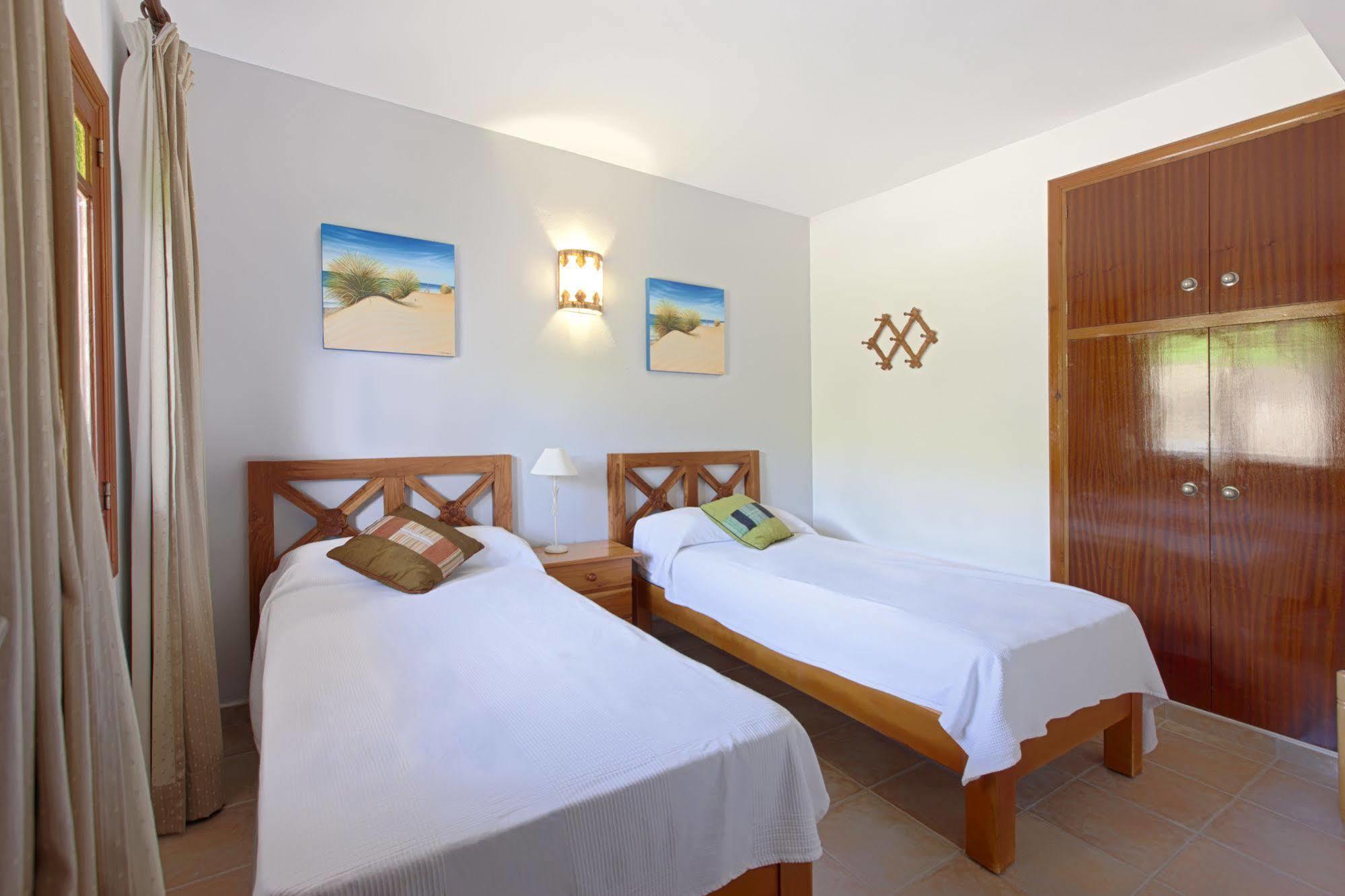 Apartamentos Colomar سانتا أيُلاريا ذيس ريو المظهر الخارجي الصورة