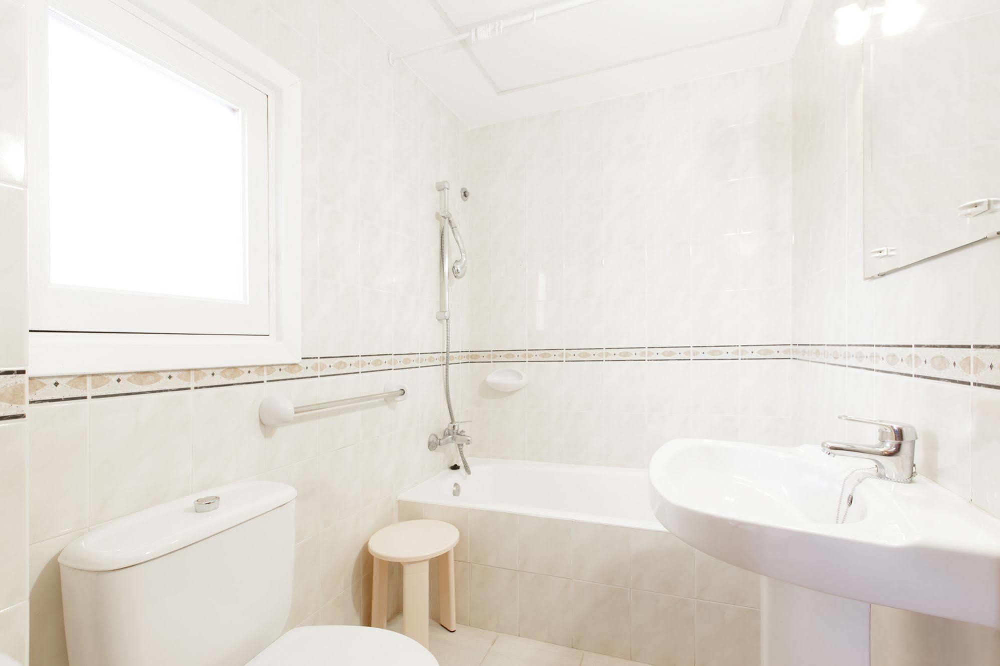 Apartamentos Colomar سانتا أيُلاريا ذيس ريو المظهر الخارجي الصورة