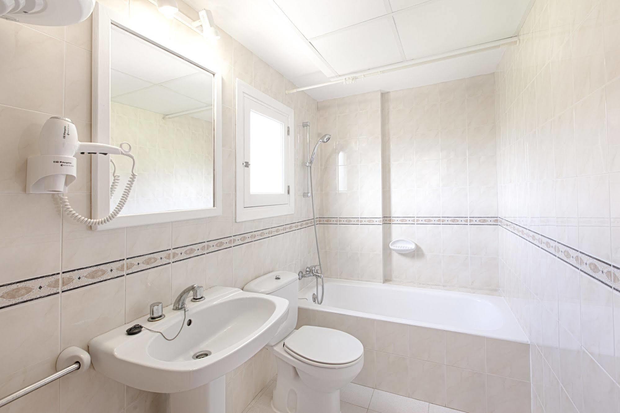 Apartamentos Colomar سانتا أيُلاريا ذيس ريو المظهر الخارجي الصورة